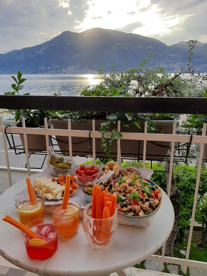 Villa Sul Lago Con Pontile Privato A Brenzone Sul Garda - Unique And Exclusive Εξωτερικό φωτογραφία