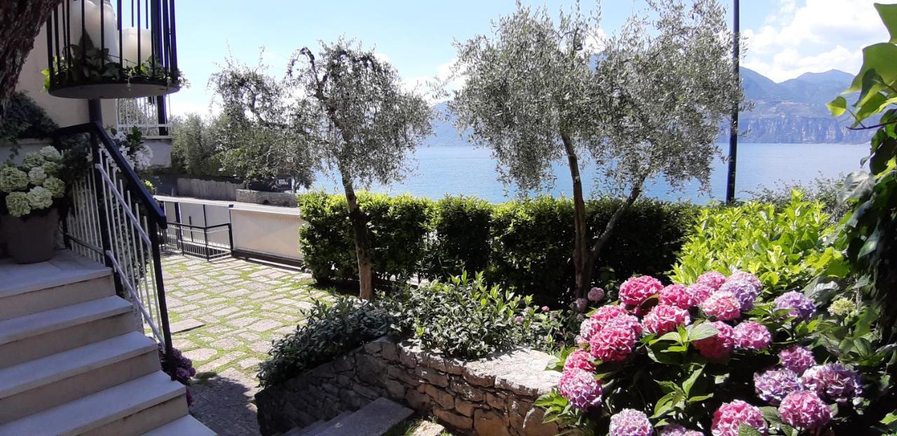 Villa Sul Lago Con Pontile Privato A Brenzone Sul Garda - Unique And Exclusive Εξωτερικό φωτογραφία