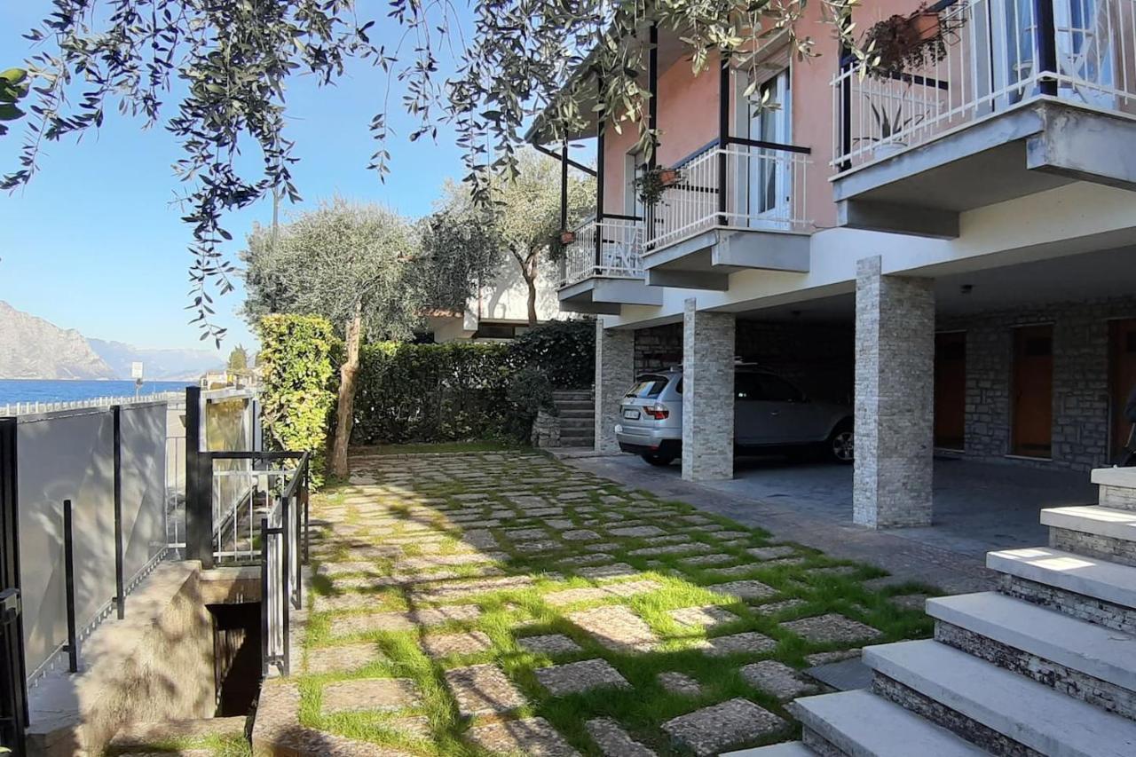 Villa Sul Lago Con Pontile Privato A Brenzone Sul Garda - Unique And Exclusive Εξωτερικό φωτογραφία