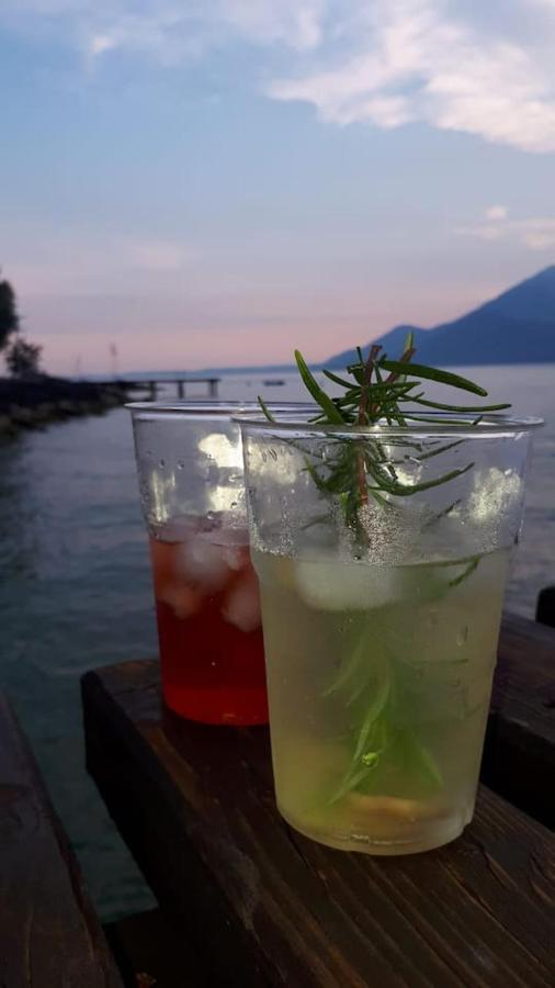 Villa Sul Lago Con Pontile Privato A Brenzone Sul Garda - Unique And Exclusive Εξωτερικό φωτογραφία