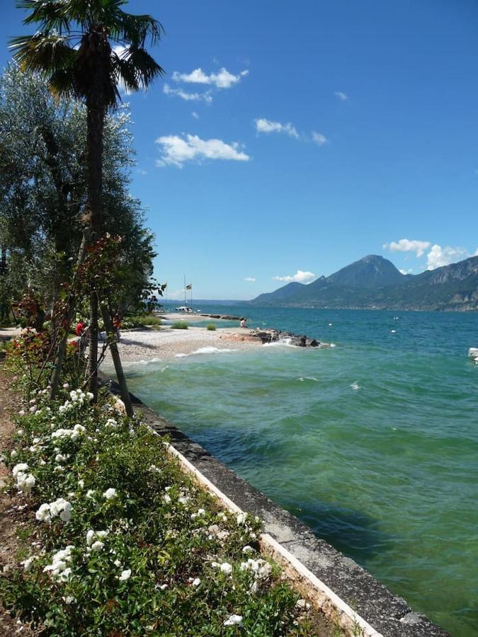Villa Sul Lago Con Pontile Privato A Brenzone Sul Garda - Unique And Exclusive Εξωτερικό φωτογραφία