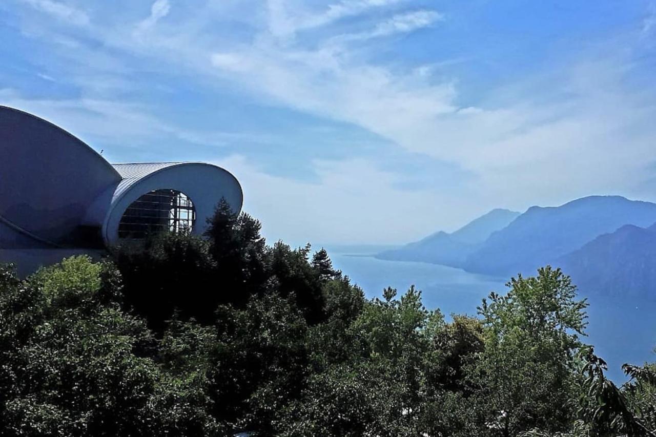 Villa Sul Lago Con Pontile Privato A Brenzone Sul Garda - Unique And Exclusive Εξωτερικό φωτογραφία