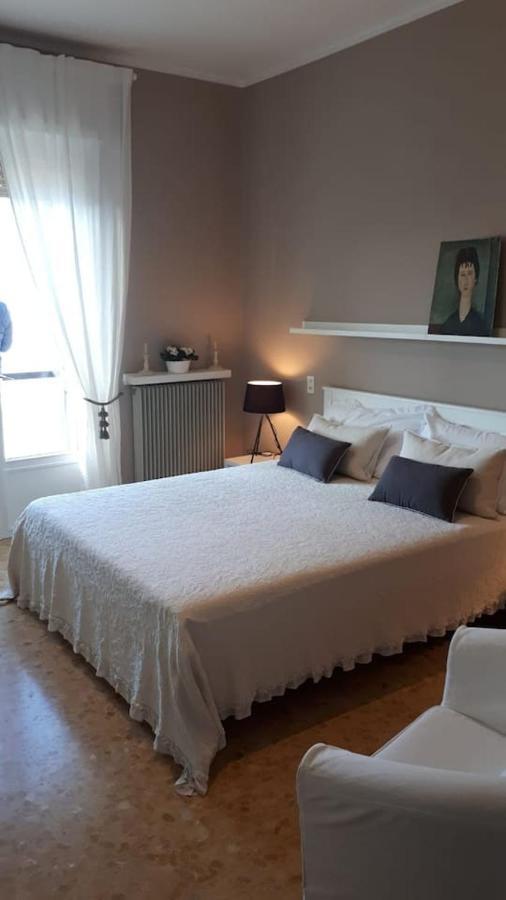 Villa Sul Lago Con Pontile Privato A Brenzone Sul Garda - Unique And Exclusive Εξωτερικό φωτογραφία
