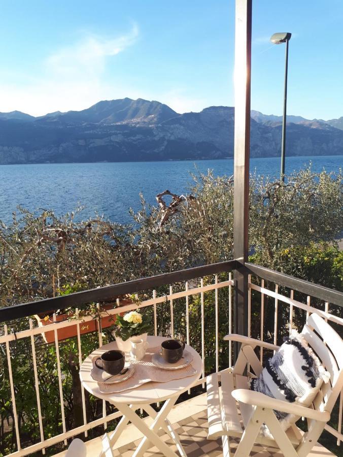 Villa Sul Lago Con Pontile Privato A Brenzone Sul Garda - Unique And Exclusive Εξωτερικό φωτογραφία